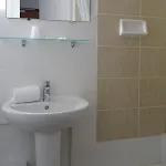Saint-patrick Hotel *