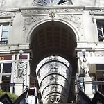 Saint-patrick Hotel *