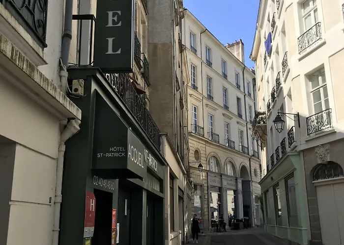 Saint-patrick Coeur De Hotel