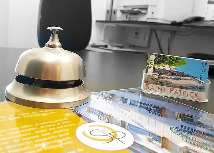 Hotel Saint-patrick Coeur De *